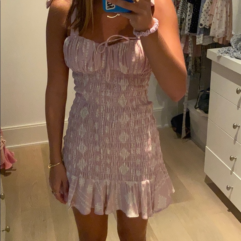 Cute pink patterned dress!